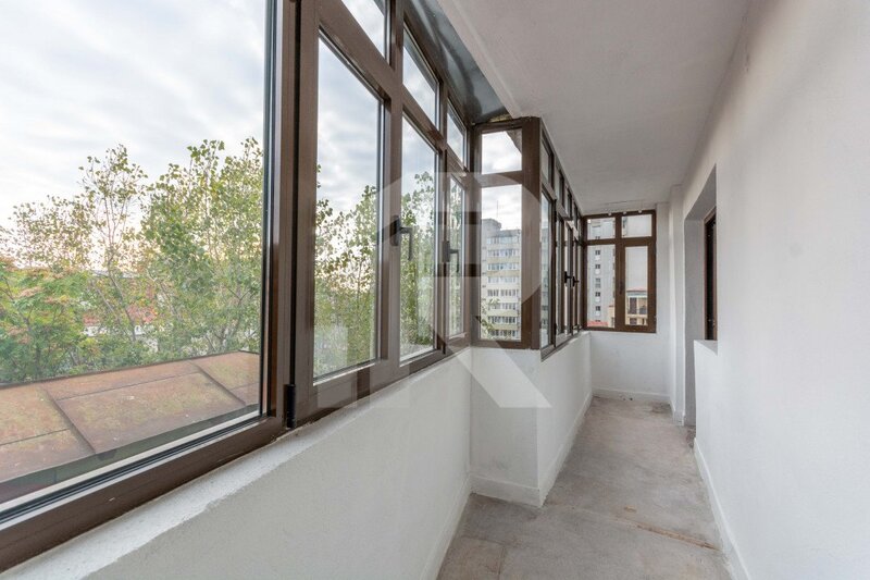 Dorobanti - bloc Mario Plaza, 4 camere de vanzare, oportunitate!